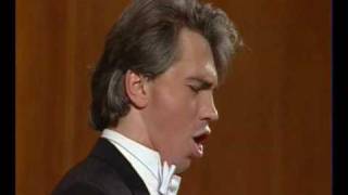 Hvorostovsky in 1990  Fenesta che lucive 2 [upl. by Ludwog]