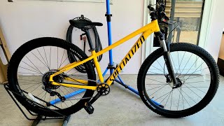 Specialized Rockhopper Comp 29 SATIN BRASSY YELLOW  BLACK UnboxingQuick Assembly [upl. by Harilda187]