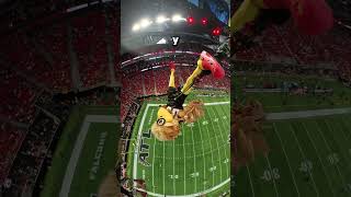 El SALTO bajo techo MÁS ALTO del MUNDO😳Cred atlantafalcons [upl. by Arsi330]