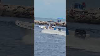 Boat Speeding out to Gulf of Mexico Venice Florida Jetty BoatSpeeding VeniceFlorida GulfOfMexico [upl. by Christianity]