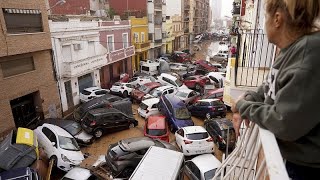 Inondations en Espagne  désolation totale dans la commune de Massanassa [upl. by Arluene865]