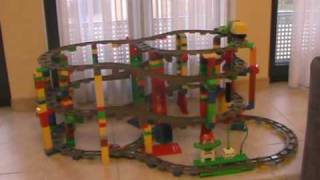 Duplo train pushes Wingo up and down the circuit [upl. by Rocky833]