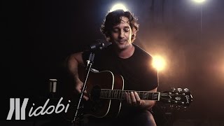 idobi Sessions Thomas Ian Nicholas  quotStiflers Momquot [upl. by Anirazc15]