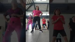 Sayaw sayaw 🕺🛸 fithelendaily zumbadancelife [upl. by Aryl]