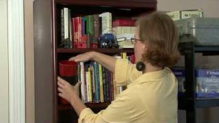 Home Organizing Tips  How to Organize Your Bookshelves [upl. by Serafina]