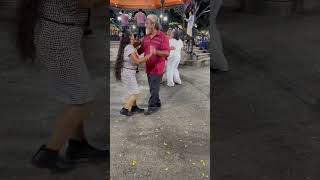 Pura Gente ALEGRE bailando marimba chiapas mexico baile tuxtlagutierrez cultura travel usa [upl. by Clifton]