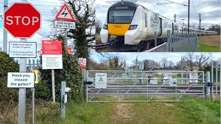 Websters User Worked Level Crossing Cambridgeshire [upl. by Rene]