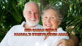 HER SABAH EŞİYLE KAHVALTI EDEN ADAM [upl. by Aggappe772]