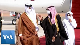 Saudi Crown Prince Greets Qatar Emir After Embargo Lifts [upl. by Leanatan]