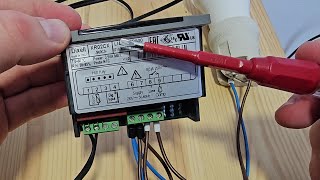 Dixell XR02CX Wiring Explained [upl. by Narayan596]