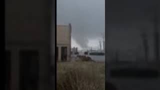 Tornado Hendersonville TN on the ground Video by Steve Huber Banjos Insane tornado weather [upl. by Hareenum]