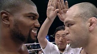 Wanderlei Silva nocauteia Rampage Jackson na Luta do Ano de 2004  UFC Fight Pass [upl. by Nisen567]