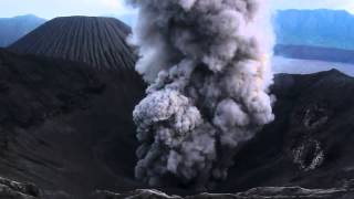 gunung bromo meletus [upl. by Pyotr]