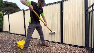 How to wash mouldy Colorbond fence in 10 minutes [upl. by Gensmer]