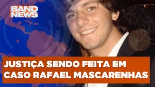 Condenados por morte de filho de atriz se entregam  BandNews TV [upl. by Ennagem]