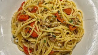 PASTA con le VONGOLE  ricetta e procedimento facilissimi lapastadelfuorisede [upl. by Shay29]