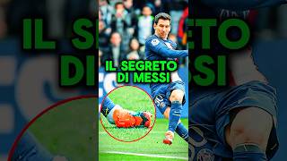 Segreto delle punizioni di Messi messi calcio sport football [upl. by Oigimer]