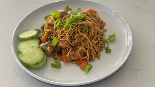 Chicken chow mein Fiji style  Fiji Chinese recipe  chicken fried noodles [upl. by Gally]