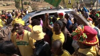 Lesotho  lopposition fête les premiers résultats du vote [upl. by Lusty]