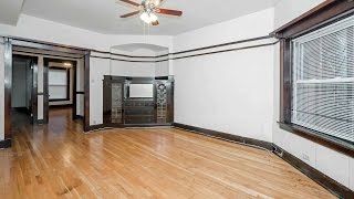 Tour a Lincoln Park 3bedroom apartment steps from the park [upl. by Wilden]