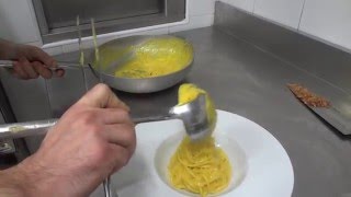 Come Fare la Pasta alla Carbonara  Ricette Cucina  Tutorial [upl. by Danielson14]