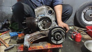 LML VESPA SCOOTER ENGINE RESTORATION VINTAGE [upl. by Ahsikcin]