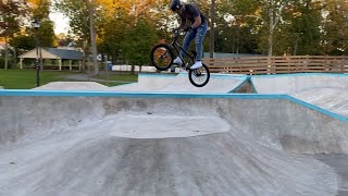 Walmart Bike VS Skatepark [upl. by Nojel]