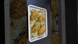 Crispy Garlic Rosemary Potatoes The Ultimate Potato Side Dish [upl. by Fritzsche]