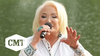 Tanya Tucker Performs quotDelta Dawn”  CMT Summer Sessions [upl. by Amos]