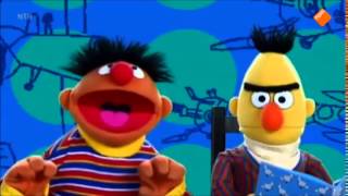 Bert en Ernie ernie doet dieren na [upl. by Hescock311]