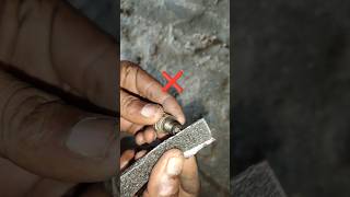 Motorcycle plug saf karne ka TarikaHow To clean spark plug of Bike [upl. by Bouzoun]