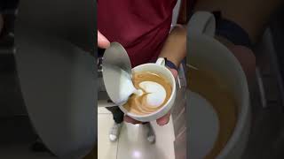 Tulip latte art [upl. by Braunstein]