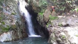 Air Terjun Remun Serian Waterfalls Sarawak Malaysia Borneo Nature Tourism 探索婆罗洲游踪 西连瀑布 马来西亚砂拉越原住民村庄 [upl. by Haily]