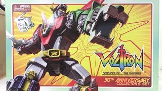 VOLTRON 30th Anniversary Collectors Set Review [upl. by Ain699]