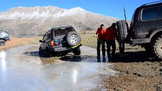 TOYOTA LAND CRUISER VX 80 ON ICE RESCUE [upl. by Giselle]