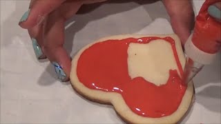 How to make Royal Icing Thin [upl. by Tarrel]