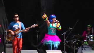 La mesa tiene patas  Planetas  Cantando Aprendo a Hablar en Kidazapalooza 2014 17 [upl. by Trebeh]