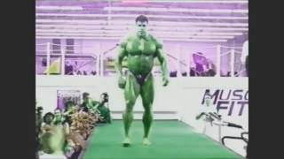 lou ferrigno guest posing [upl. by Simon]