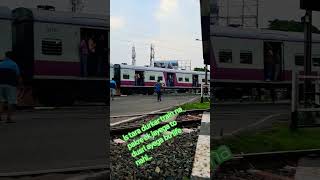 Is tara durkar train na pakre dusri ayega bu life nahi indianrailways train passenger [upl. by Leahicm]