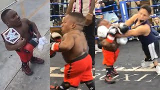 MIDGET BOXING TIPPY TOE VS DLOW [upl. by Ecnahc659]