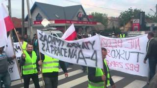 Bochnianinpl Protest podwykonawców A4 w Łapczycy [upl. by Nnylyaj]