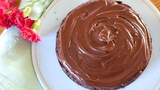 Chocolade ganache  chocoladeglazuur voor taart en cake [upl. by Sheree]