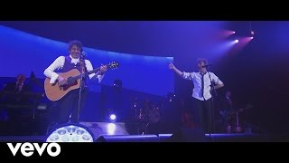 Alain Souchon Laurent Voulzy  Foule sentimentale Live au Zénith de Paris 2015 [upl. by Aynek]