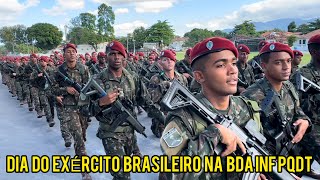 Solenidade Comemorativa ao Dia do Exército Brasileiro na Brigada de Infantaria Paraquedista 🦅 [upl. by Genovera898]