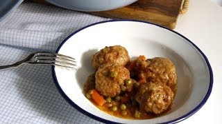 Albóndigas en Salsa de mi madre  Receta fácil [upl. by Ennovyahs]