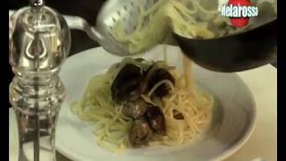 SPAGHETTI CON LE VONGOLE [upl. by Shana]